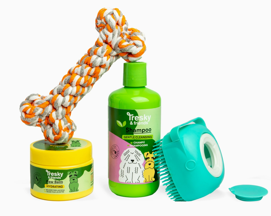 Kužki: šampon, balzam, krtača in igrača